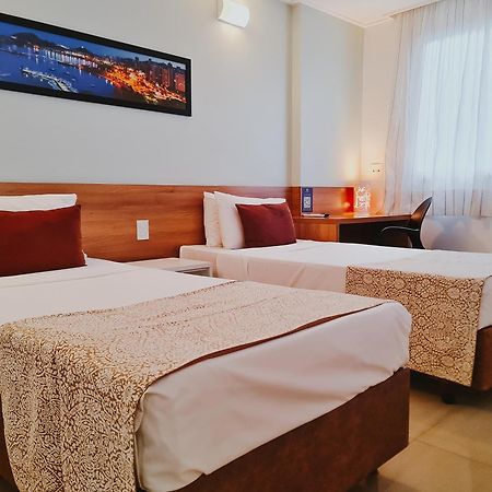 Alameda Vitoria Hotel Kültér fotó